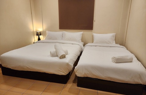 Saphan Sung House | The Travellers House - Pet Friendly Accommodation
