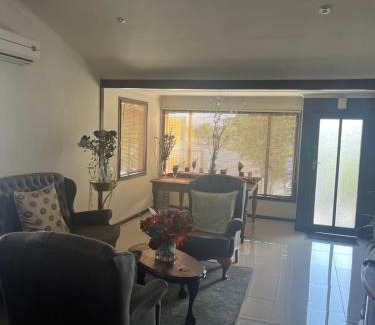 Elgin Apartment | THE TREE HOUSE