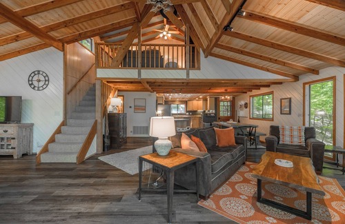 Innsbrook Ski Chalet | The Treehouse at Cedar Falls by Innsbrook Vacations!