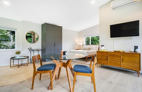 Seaview Hotel | The Treehouse