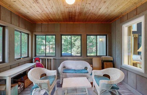 Thompsonville House | The Treehouse
