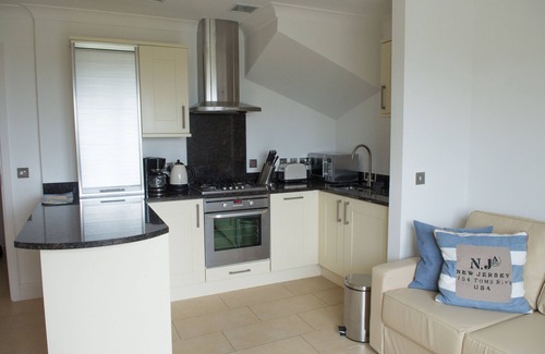 Treyarnon Cottage | The Treyarnon Suite at Ocean Blue, a beautifully appointed two-bedroom apartment