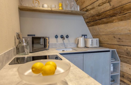 Llanarth Cottage | The Tri-pod