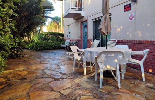St. Pete Beach Condo | The Tropical Courtyard Paradise🌴 on St. Pete Beach🌞⛱️🌊 Friendly Native #502