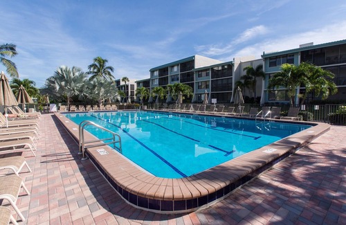 Sanibel Condo | The Tropical Penthouse, Our Beautiful Family Home, Newly Remodeled 2024