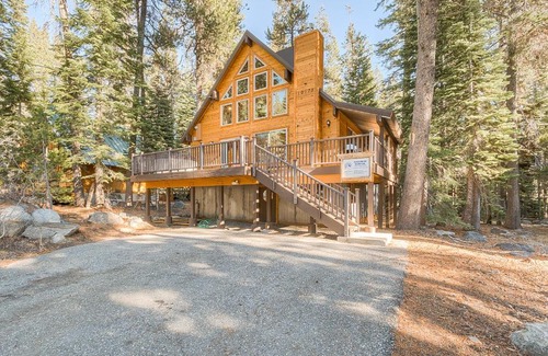 Pla-Vada Woodlands Ski Chalet | The Truckee Vibe