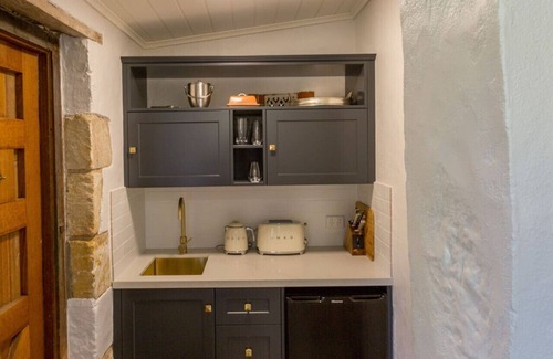 Uraidla House | The True Heart of Uraidla Studio