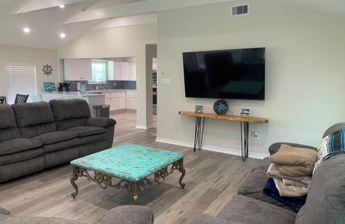 Cedar Lane House | The Trusty Trout - 5 bedroom house w/lighted pier on Caney Creek in Sargent, TX