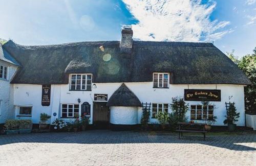 Axminster Hotel | The Tuckers Arms