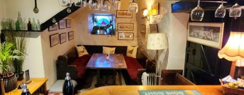 Axminster Hotel | The Tuckers Arms