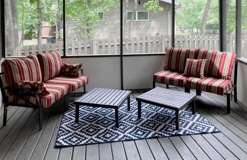New Buffalo House | The Tulip Tree House