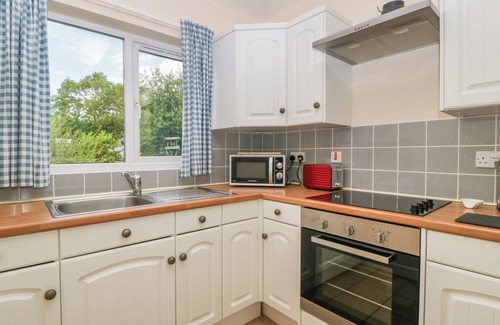 Moreton Cottage | THE TURBLES - WAGTAIL, pet friendly, with a garden in Welland