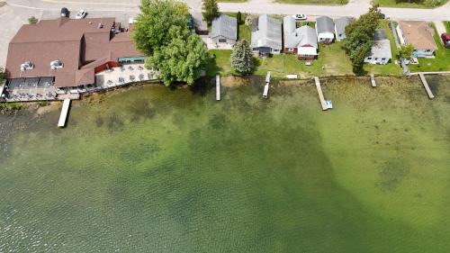 Greenville House | The Turk Lake House - Lakefront With Toys & Ac!
