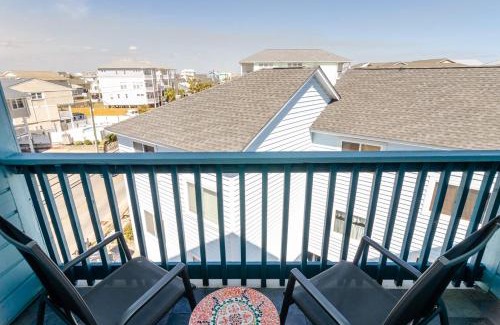 North Carolina Coast House | The Turquoise Jay by Bryant Real Estate