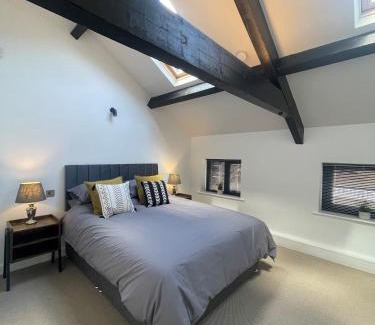 Wadsworth Apartment | The Turret, Central Apartment
