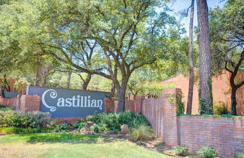 Grand Prairie Apartment | The Two-Step Retreat : Poolside Comfort Near Arlington