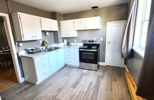 Fargo House | The Ugly Duckling: Cozy Home in Historic Downtown