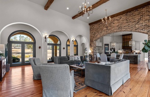 Appling House | The Ultimate Gentleman's Retreat