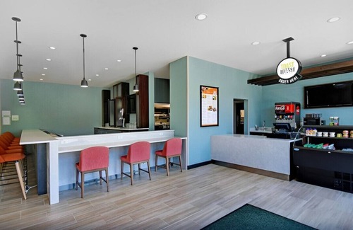 Walker House | The Ultimate Luxury Getaway with Modern