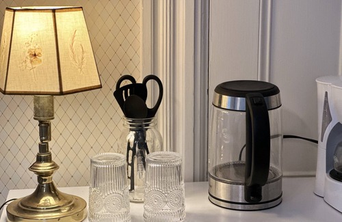 College Hill Apartment | The Underwood-Hale House