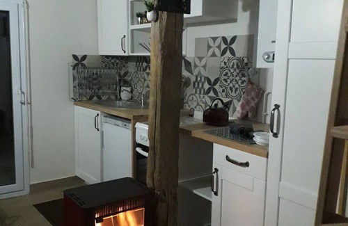 Cresseveuille Cottage | The Unusual Owl.