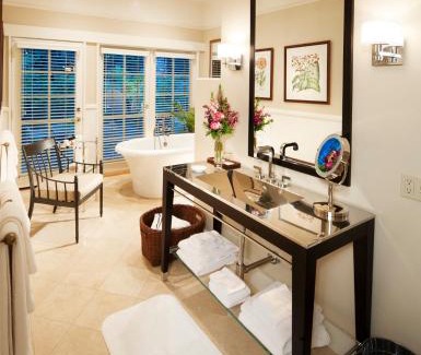 Oak Park Hotel | The Upham Hotel
