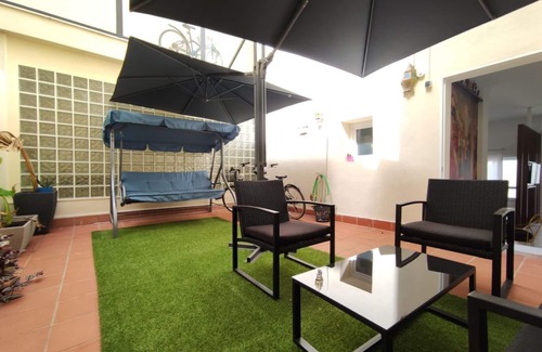 Cruz Roja-Capuchinos House | The Urban Elegnace Suite