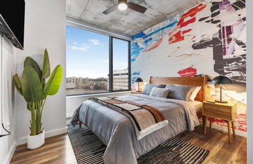 West End Apartment | The Urban Kaleidoscope Downtown Nashville