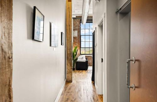 Peoria Apartment | The Urban Loft - Stylish Industrial Living
