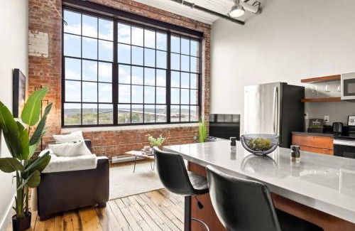 Peoria Apartment | The Urban Loft - Stylish Industrial Living