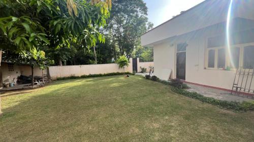 Udyog Vihar House | The Urban Oasis