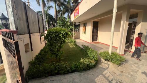 Udyog Vihar House | The Urban Oasis