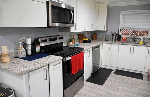 Richland Hills House | The Urban Oasis: Pet-friendly, Full Kitchen, Pool, Office Space!