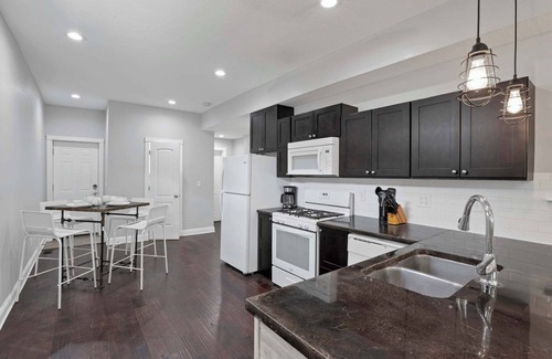 West Columbus House | The Urban Roost - 2 BR 2 Bath 4 Beds