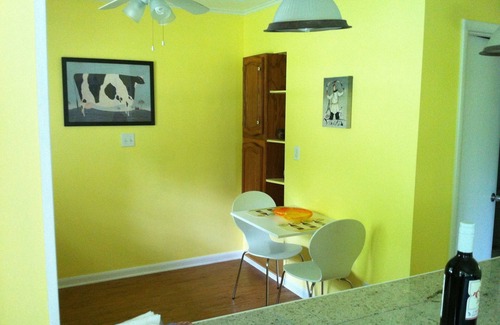 Glenn Cottage | The Green Cottage in charming Glenn between South Haven and Saugatuck