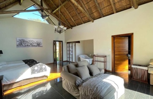 Metsimaholo House | The Vaal Guesthouse
