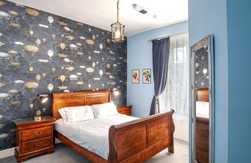 Valley Hostel | The Valley House