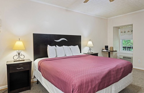 Maggie Valley Hotel | The Valley Inn