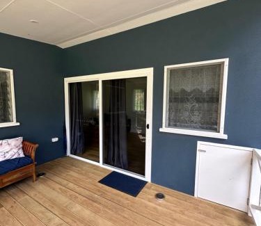 Takuvaine Tapere House | The Valley Place