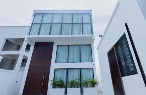 Aiyimensa Villa | The Valley Villa