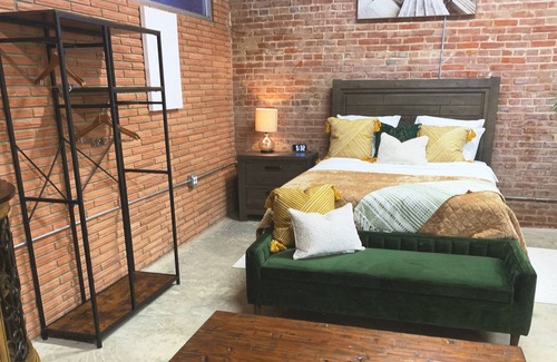 Bono House | The Vault- a bank turned unique stay