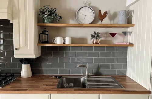 Tideswell Apartment | The Vault at The Old Chapel romantic hideaway for 2