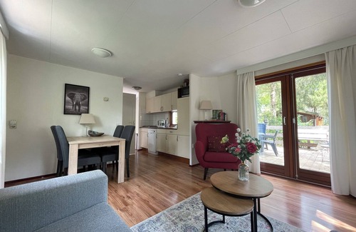 Municipality of Epe Ski Chalet | The Veluwe Vibes: comfortable chalet on spacious site in nature