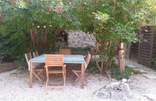 Castellane Apartment | The Verdon in peace.