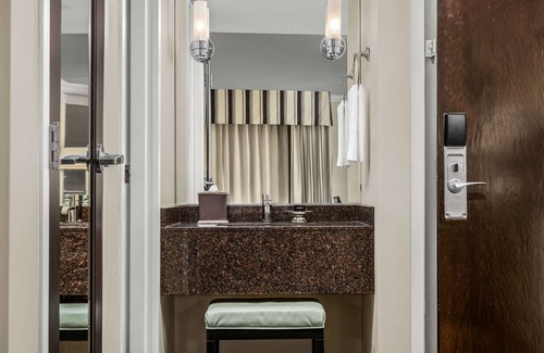 Natick Hotel | The Verve Hotel Boston Natick, Tapestry Collection by Hilton