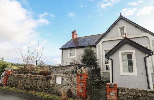 Henryd House | The Vestry Conwy