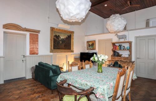 Henryd House | The Vestry Conwy