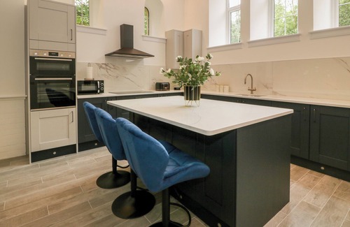 Bonnybridge Cottage | THE VESTRY, family friendly, luxury holiday cottage in Bonnybridge