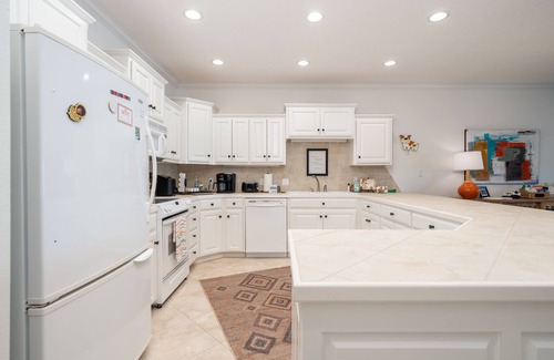 Lake Hamilton Condo | The Vibe on Lake Hamilton - 2 BR/2BA with a boat slip.