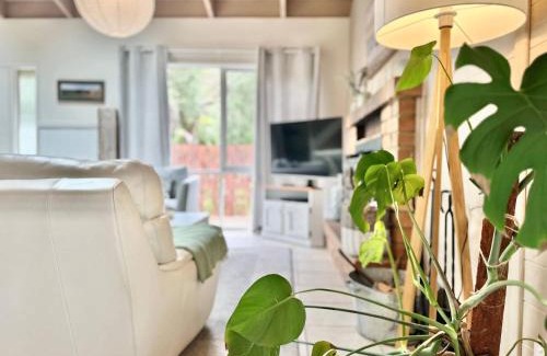 Sandy Point House | The Vibe Sandy Point